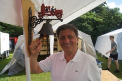 Herr Tipi ruft zum Essen