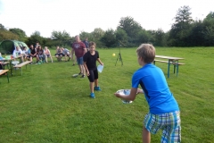 Spiel Nr. 3 Bälle mit Schüsseln fangen